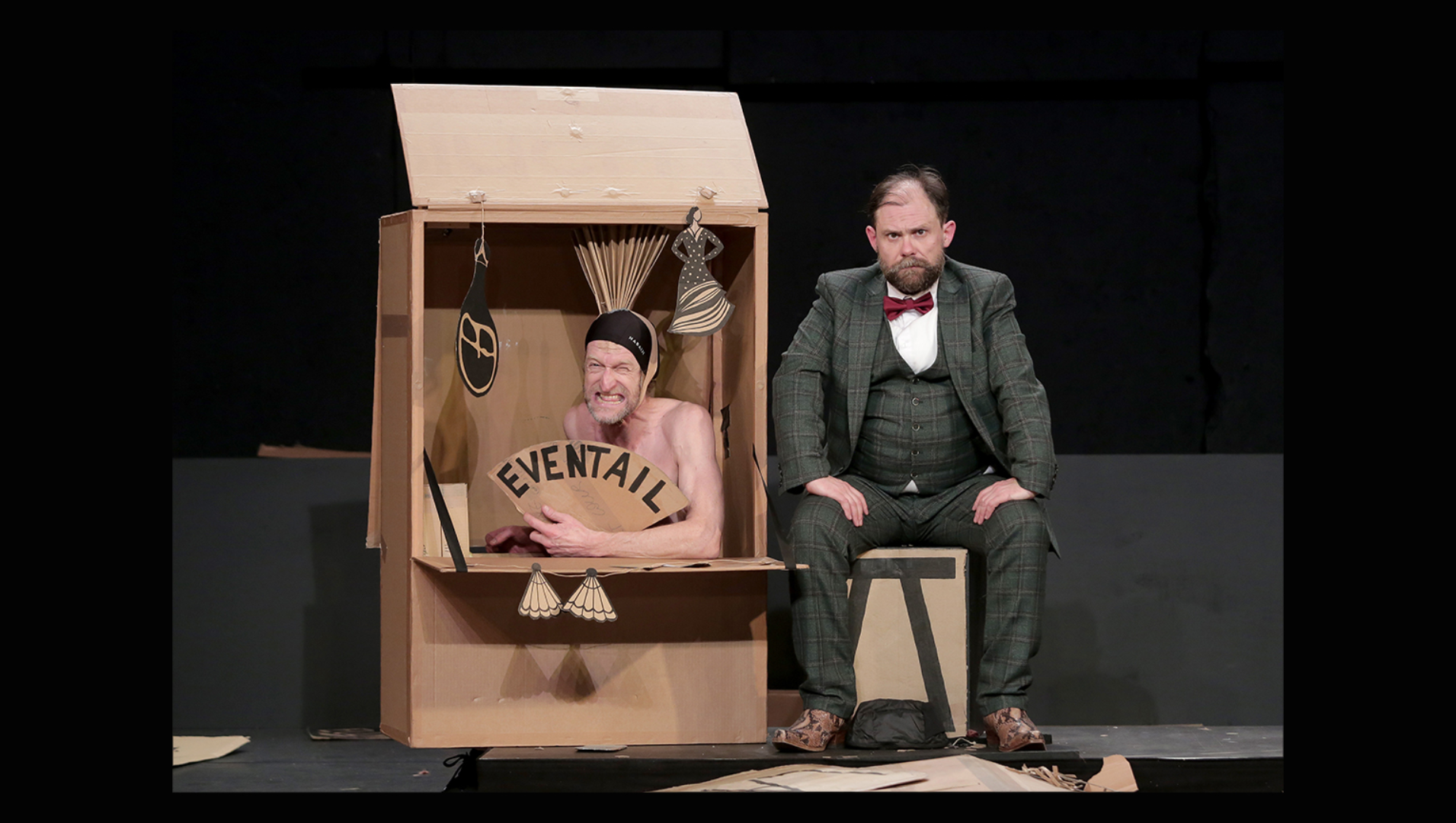 photo de scène de spectacle LES GROS PATINENT BIEN au Théâtre La Pépinière